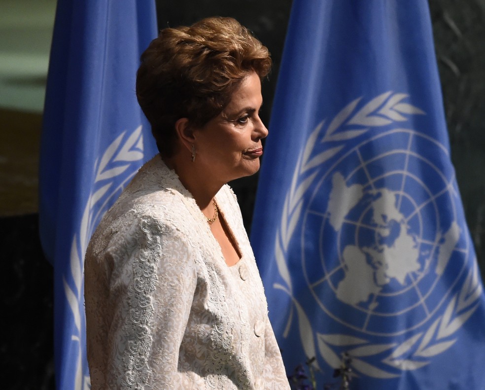 Dilma Rousseff discursa na ONU — Foto: AFP PHOTO / TIMOTHY A. CLARY