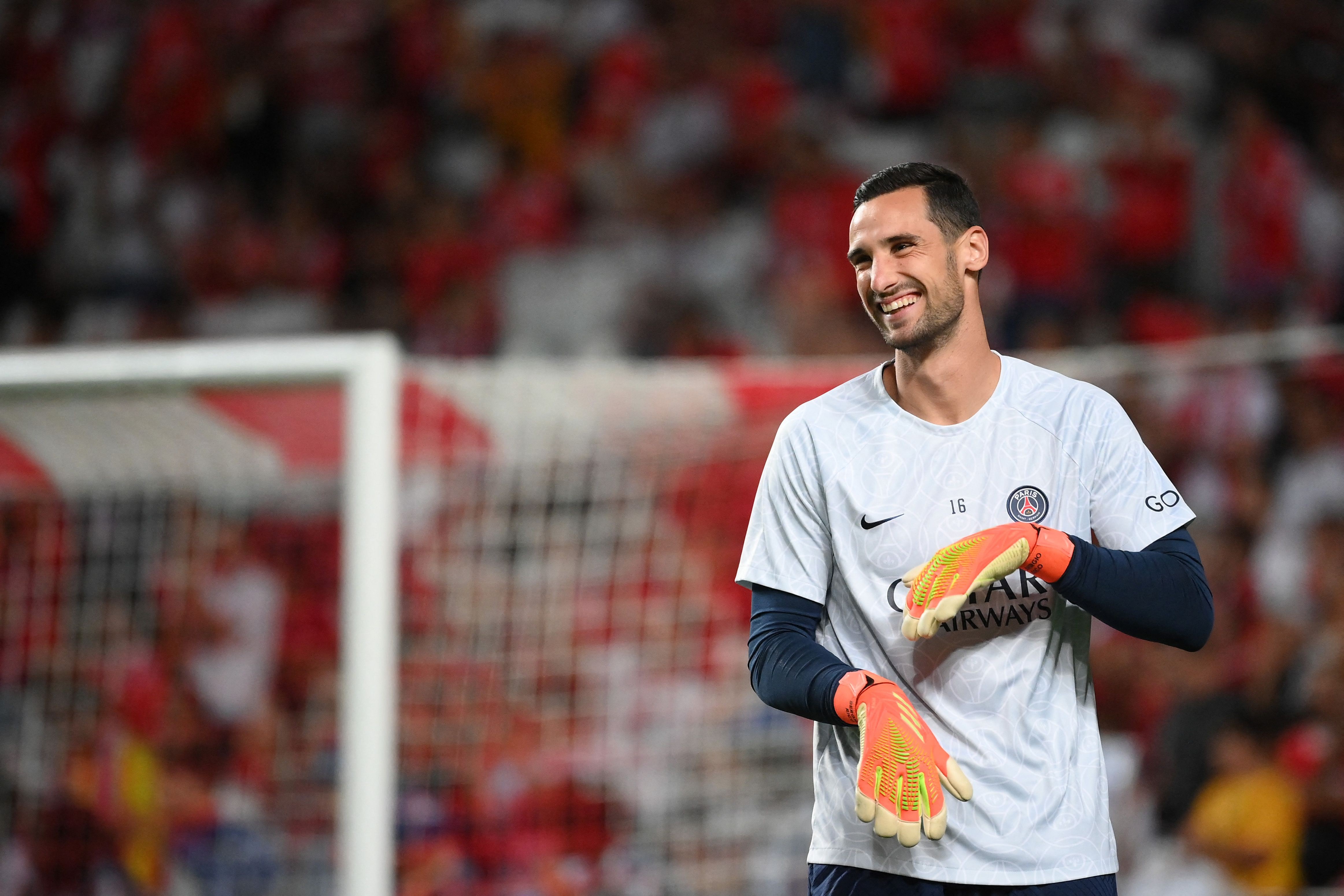 Ex-PSG, Sergio Rico é amarrado durante assalto à mão armada na Espanha