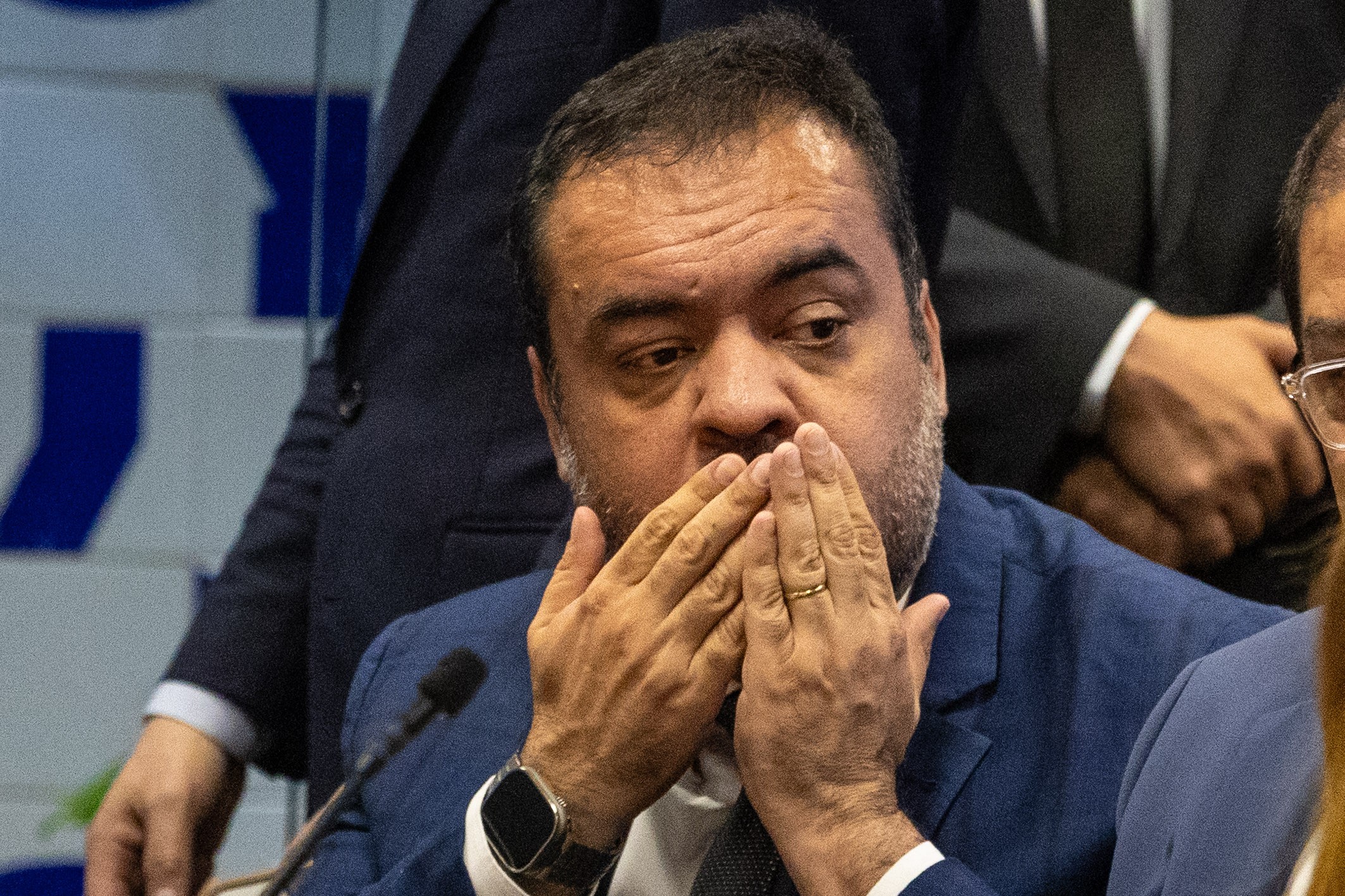 Jogo Político: Cláudio Castro acerta salário de R$ 38 mil com o PL e abre escritório de advocacia