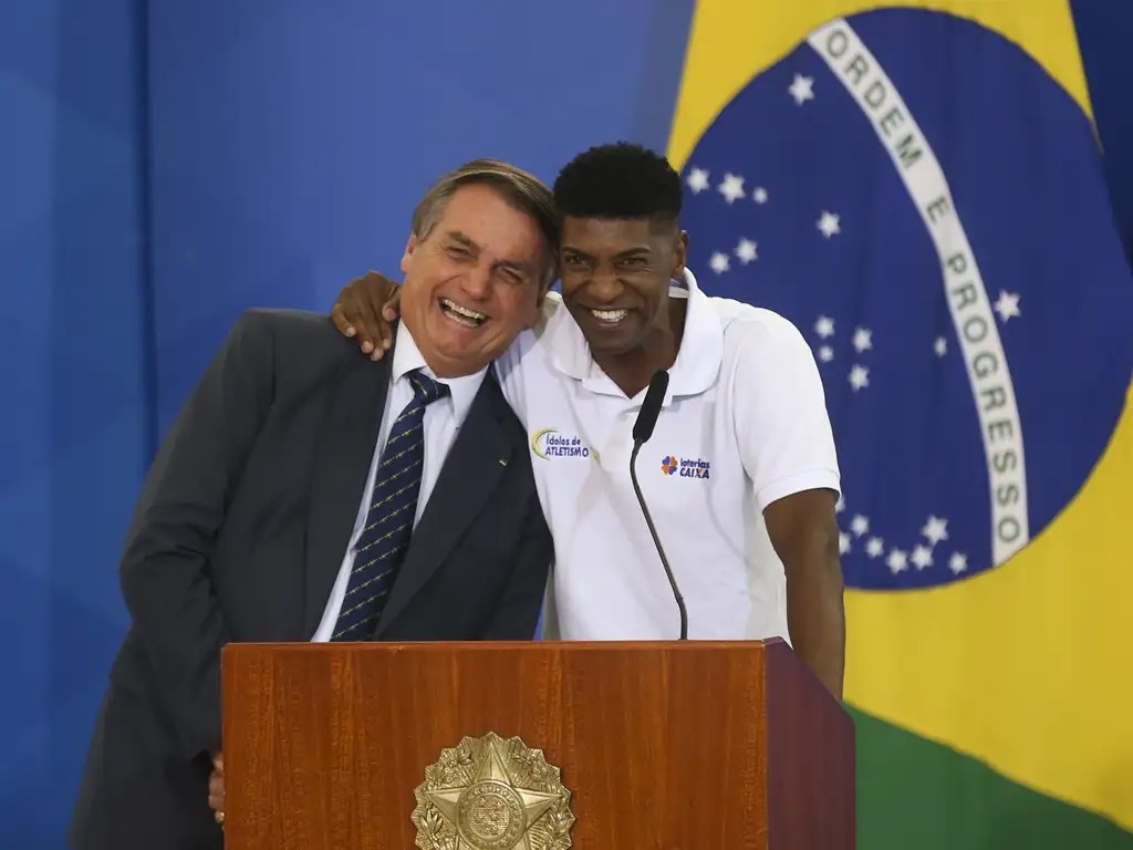 CBAt notifica ex-velocista olímpico por uso de patrocínio da Caixa em posts com Bolsonaro e Tarcísio - QTU Questões do Universo