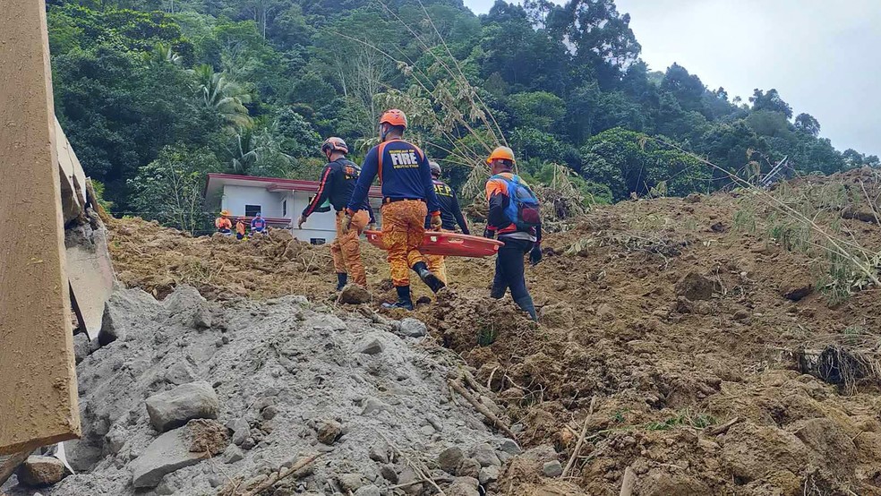 Sobe Para 27 O Número De Mortos Em Deslizamento De Terra Nas Filipinas 