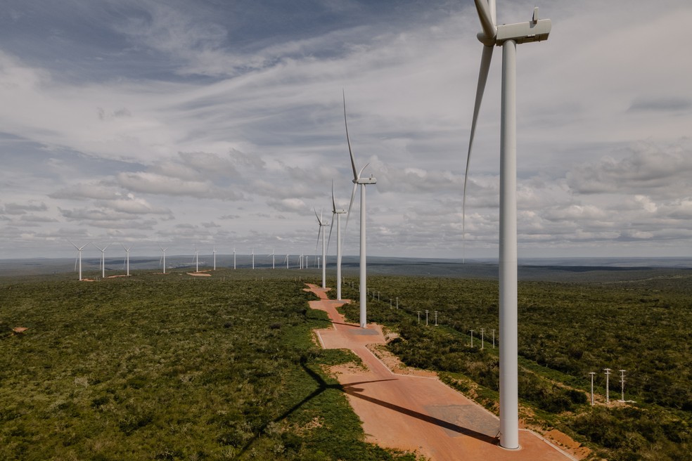 Wind turbines at Casa dos Vientos in Serra da Babilonia, Brazil - Photo: Maria Magdalena Arrillaga/Bloomberg