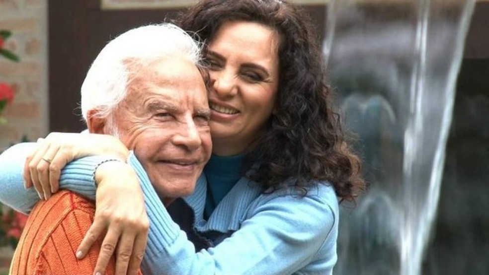 Cid Moreira e a mulher Fátima Sampaio — Foto: Divulgação