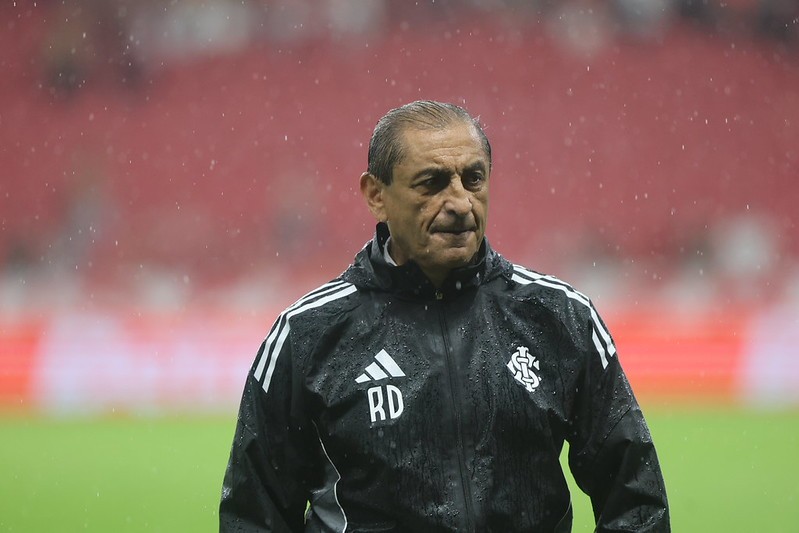Dois clubes, só cinco vitórias: relembre trajetória de Ramon Diaz, favorito a novo técnico do Corinthians, desde que deixou o clube