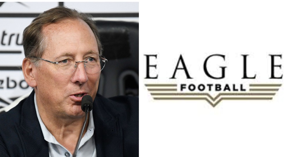 John Textor está em um imbróglio jurídico com a Eagle Football — Foto: Daniel RAMALHO / AFP e Reprodução Eagle Footbal