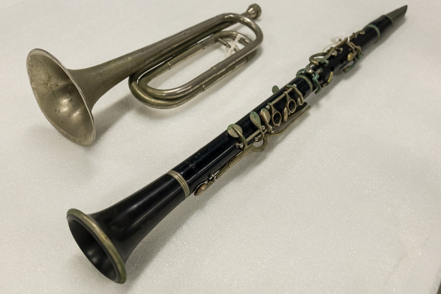 Instrumentos da Charanga: a primeira torcida organizada do clube. Foto: Gabriel de Paiva/Agência O Globo