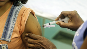 Vacina contra HPV tem esquema de dose única: veja perguntas e respostas
