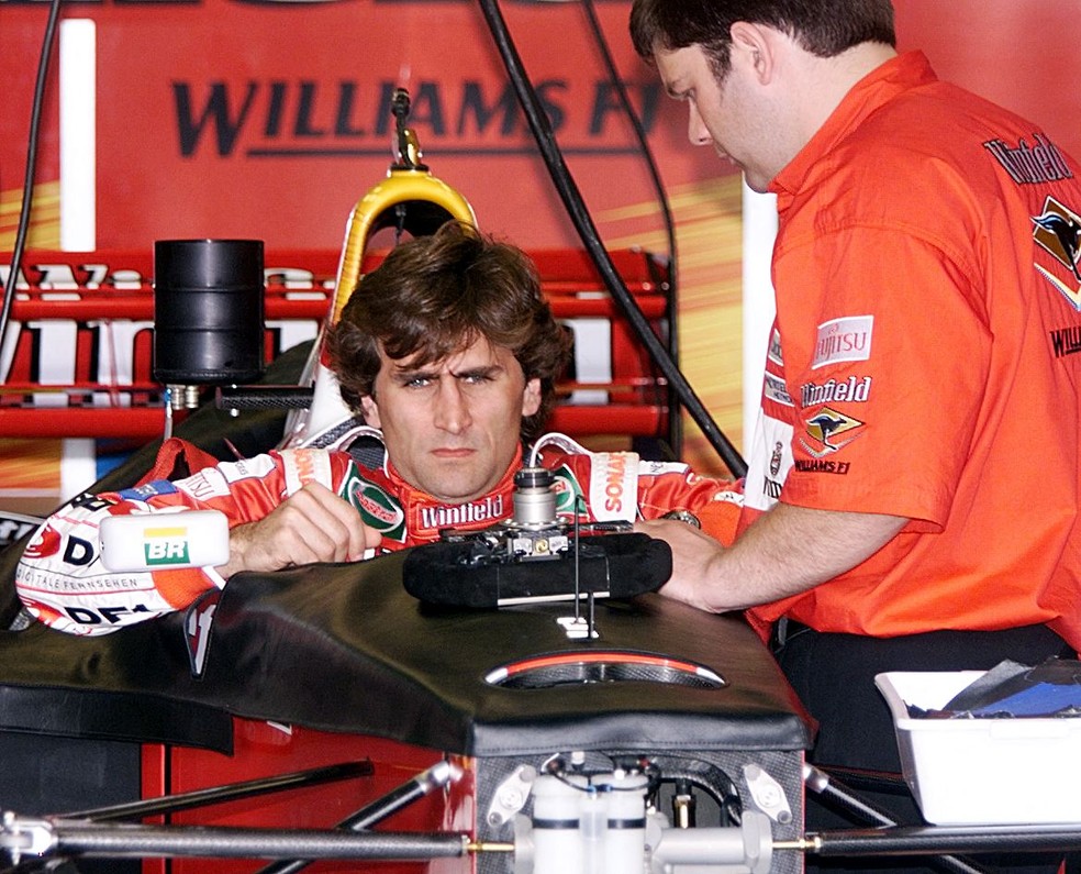 Alex Zanardi, no cockpit da Williams, em 1999, no GP e F-1 do Brasil, em S&atilde;o Paulo. &mdash; Foto: ANTONIO SCORZA / AFP