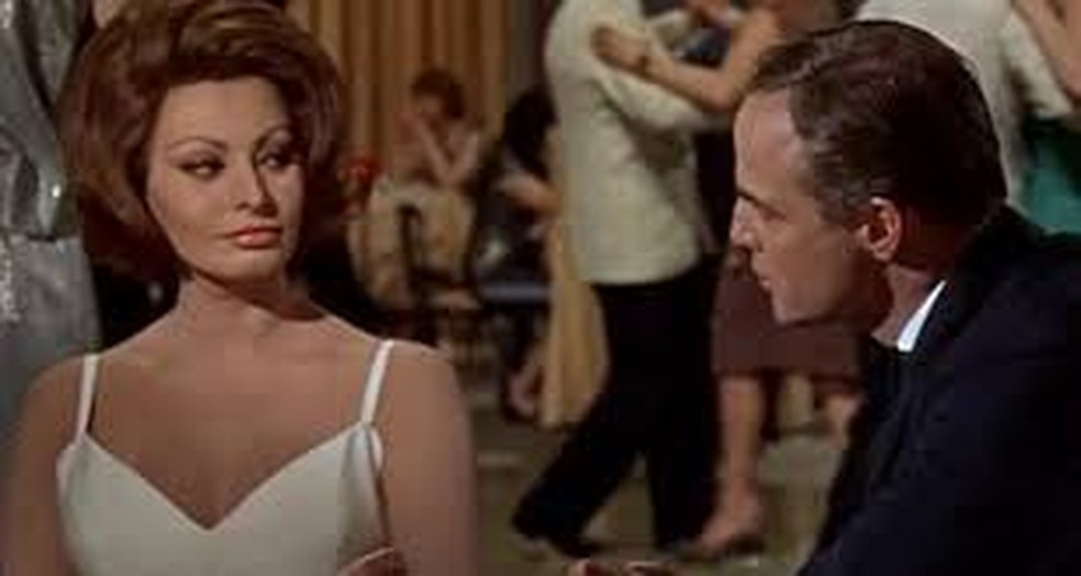 "A condessa de Hong Kong" (1967),escrito e dirigido por Charles Chaplin, foi o último filme do artista (e o único a cores) — Foto: Divulgação