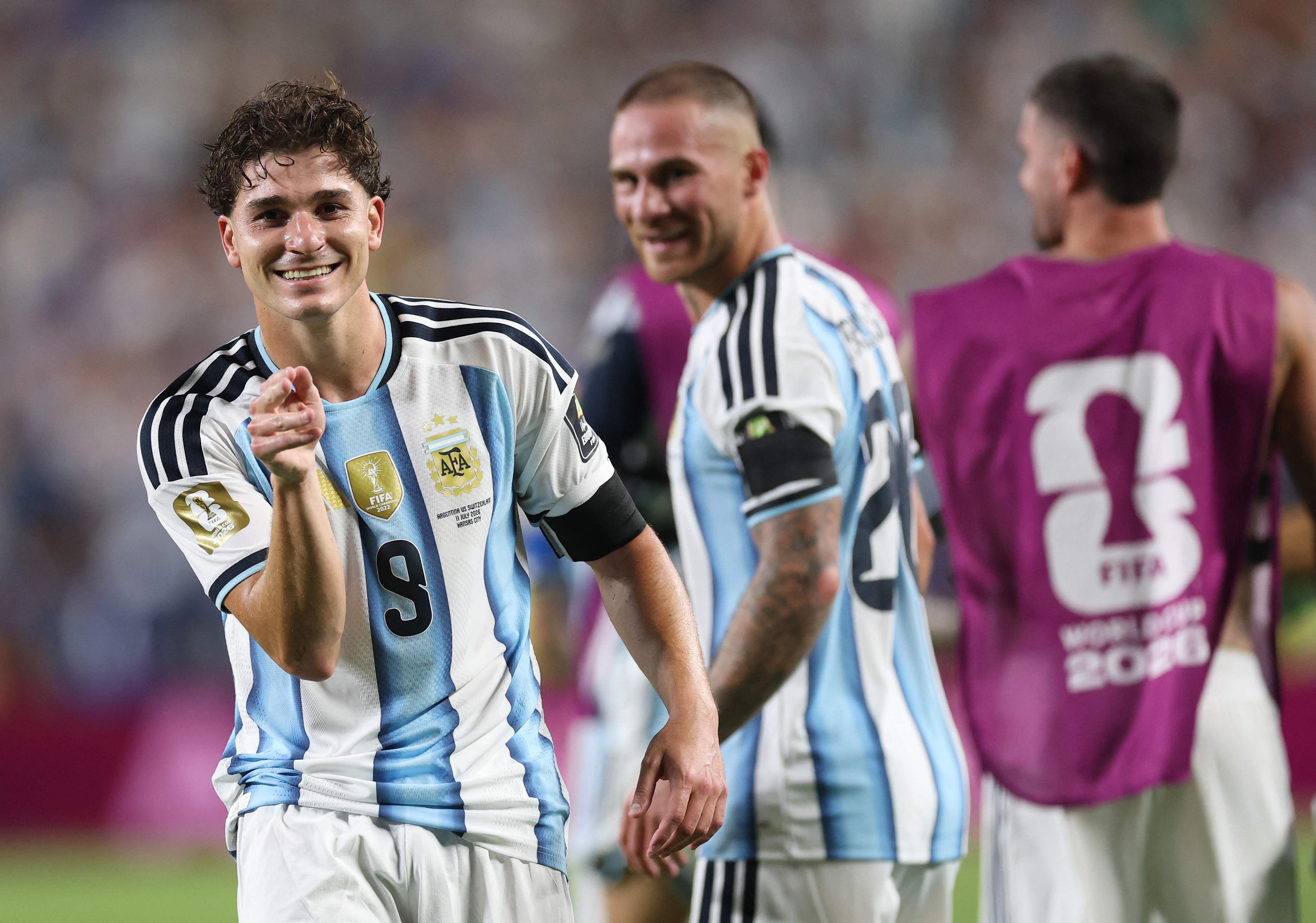 Argentina avança para semifinal da Copa do Mundo após jogo eletrizante