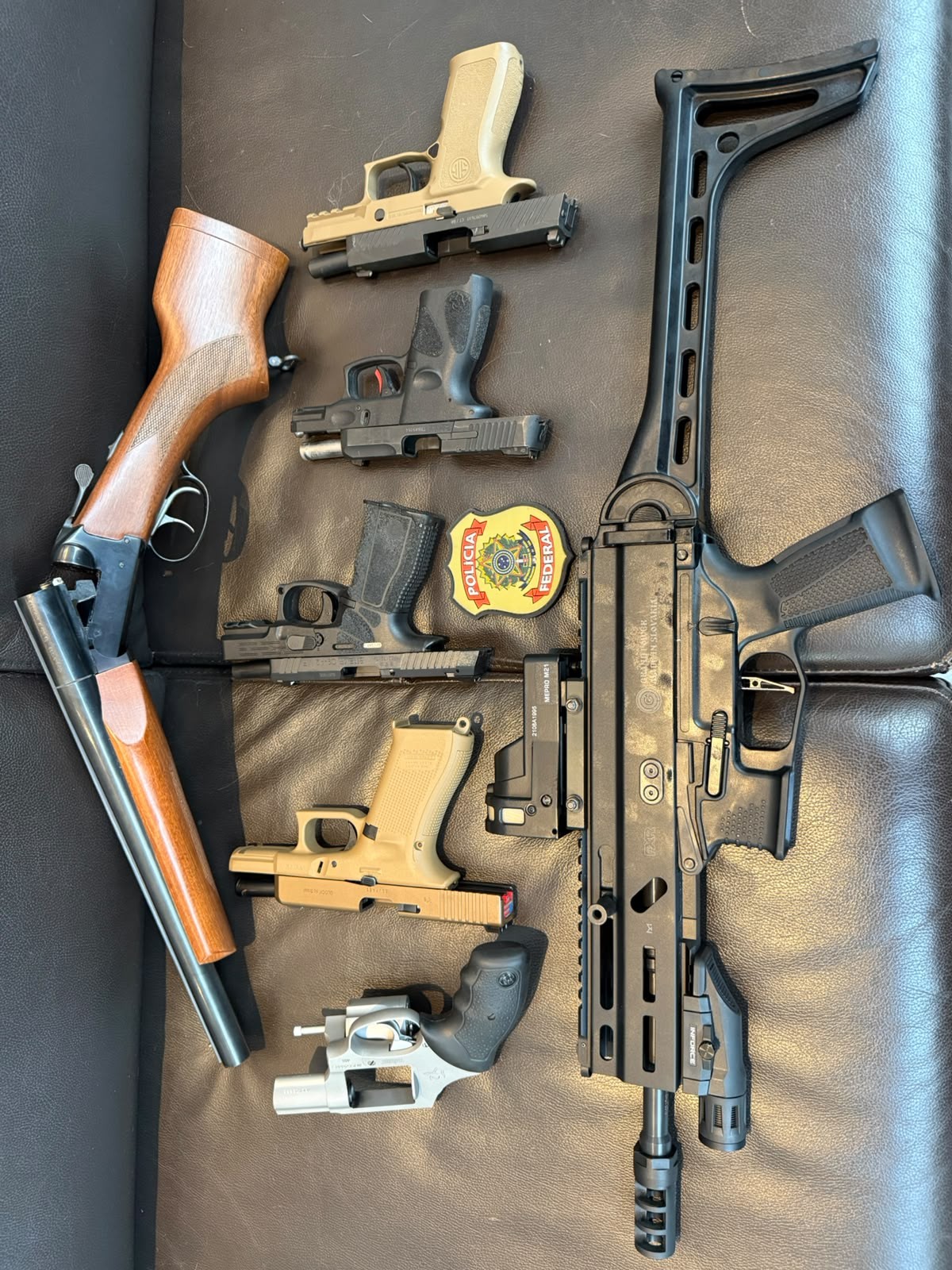 Mario Frias tem sete armas apreendidas pela Polícia PF em operação sobre 'Dark Horse' - Foto