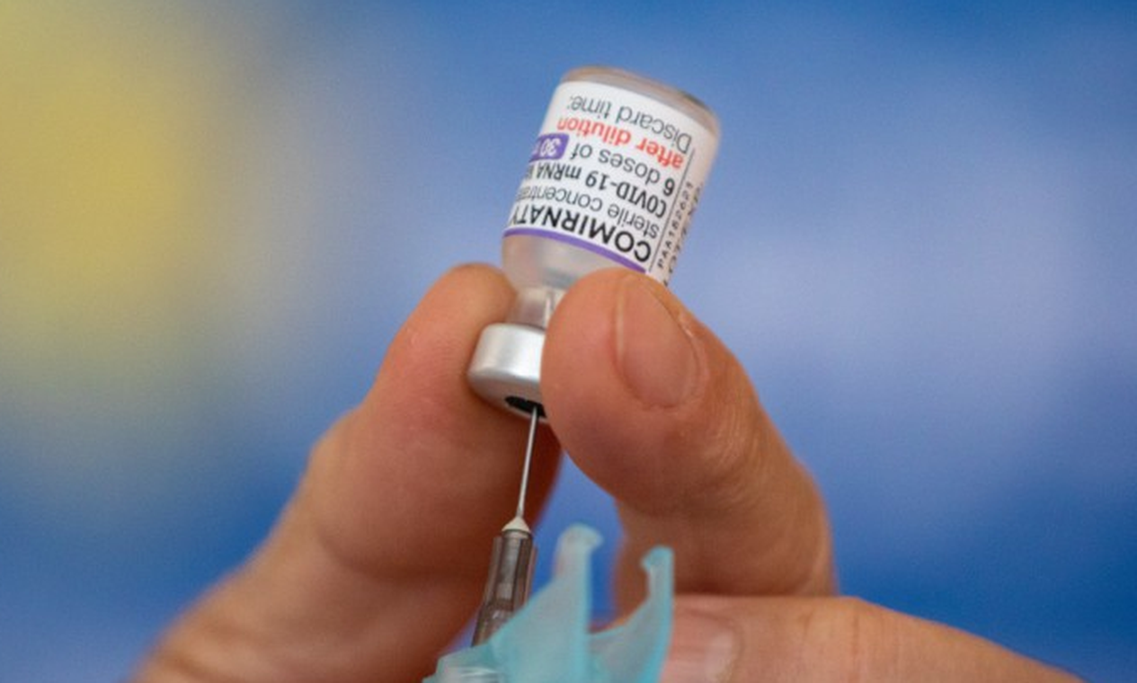 Governo notifica 10 plataformas de comércio que vendiam 'detox vacinal'