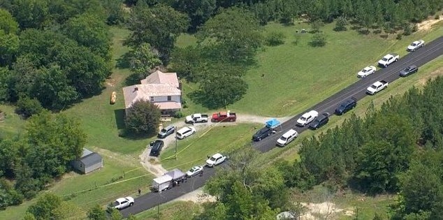 Três familiares morrem em tiroteio nos EUA; suspeito é encontrado morto, diz polícia