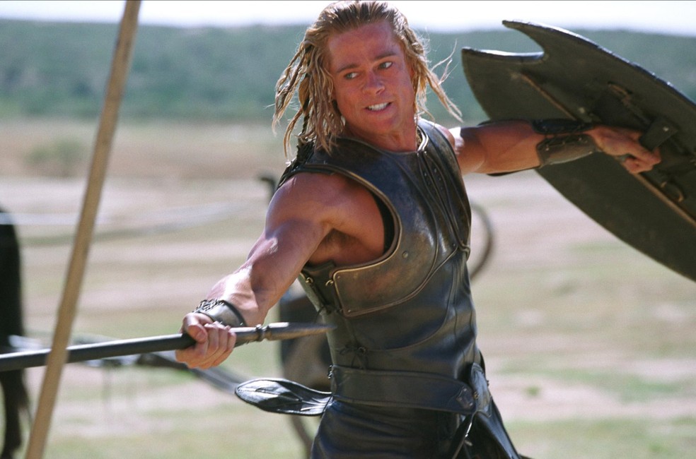 Brad Pitt em 'Troia' (2004), de Wolfgang Petersen — Foto: Divulgação / Warner Bros