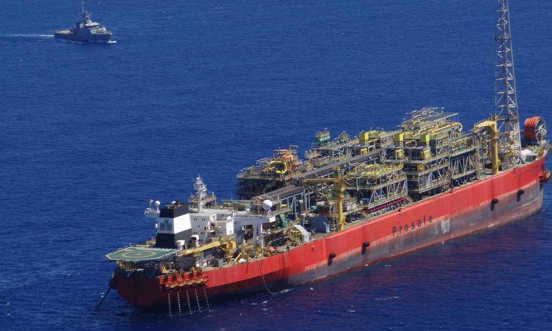 Sobrevivente de explosão em navio-plataforma da Petrobras receberá R$ 1 milhão por danos morais