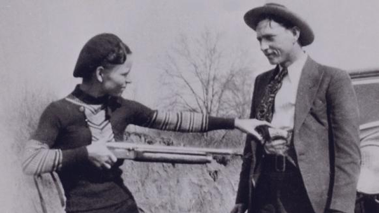 Bonnie e Clyde: Como o casal de bandidos foi morto em emboscada, há 90 anos