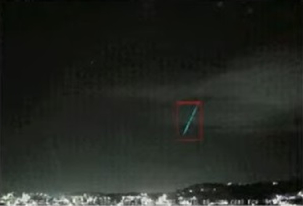Chuva de meteoros Tau Herculídeas vista na Região Oeste do Brasil — Foto: Reprodução de vídeo / Site bramonmeteor.org