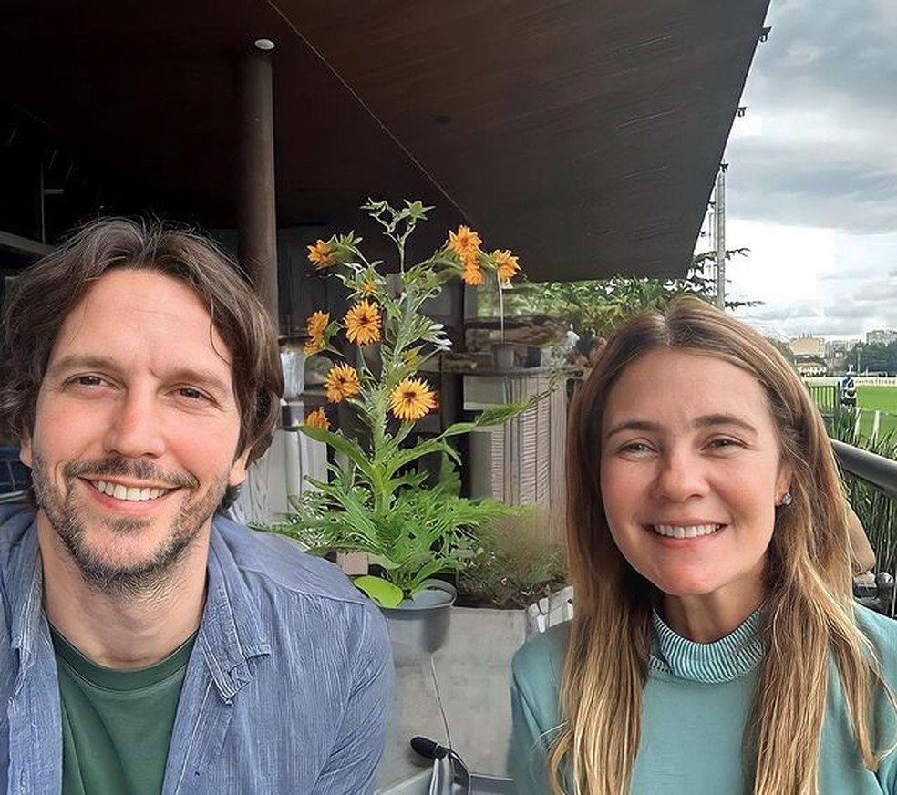 Vladimir Brichta e Adriana Esteves estão juntos há 20 anos — Foto: Reprodução/Instagram