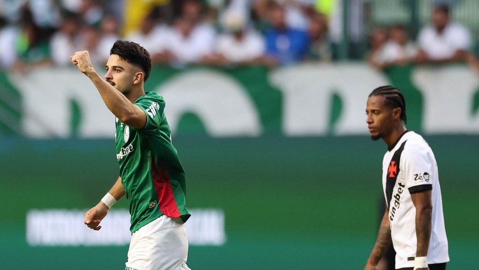 Flaco Lopez marcou dois gols na goleada do Palmeiras sobre o Vasco, em S�o Paulo � Foto: Cesar Greco/Palmeiras