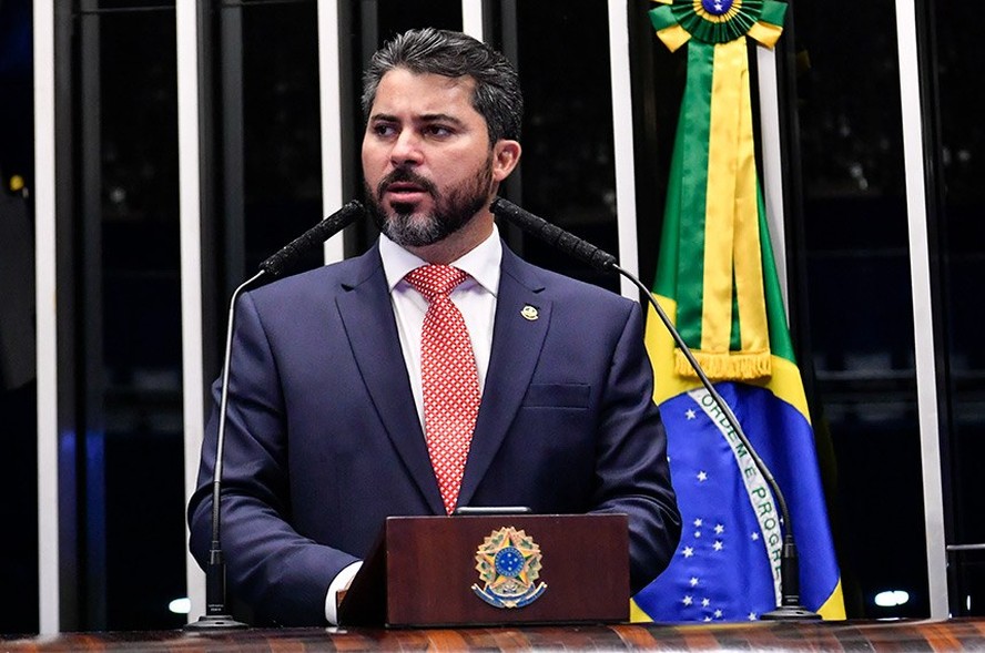 Senador do PL apresenta relatório do marco temporal, e base do governo  tenta adiar votação