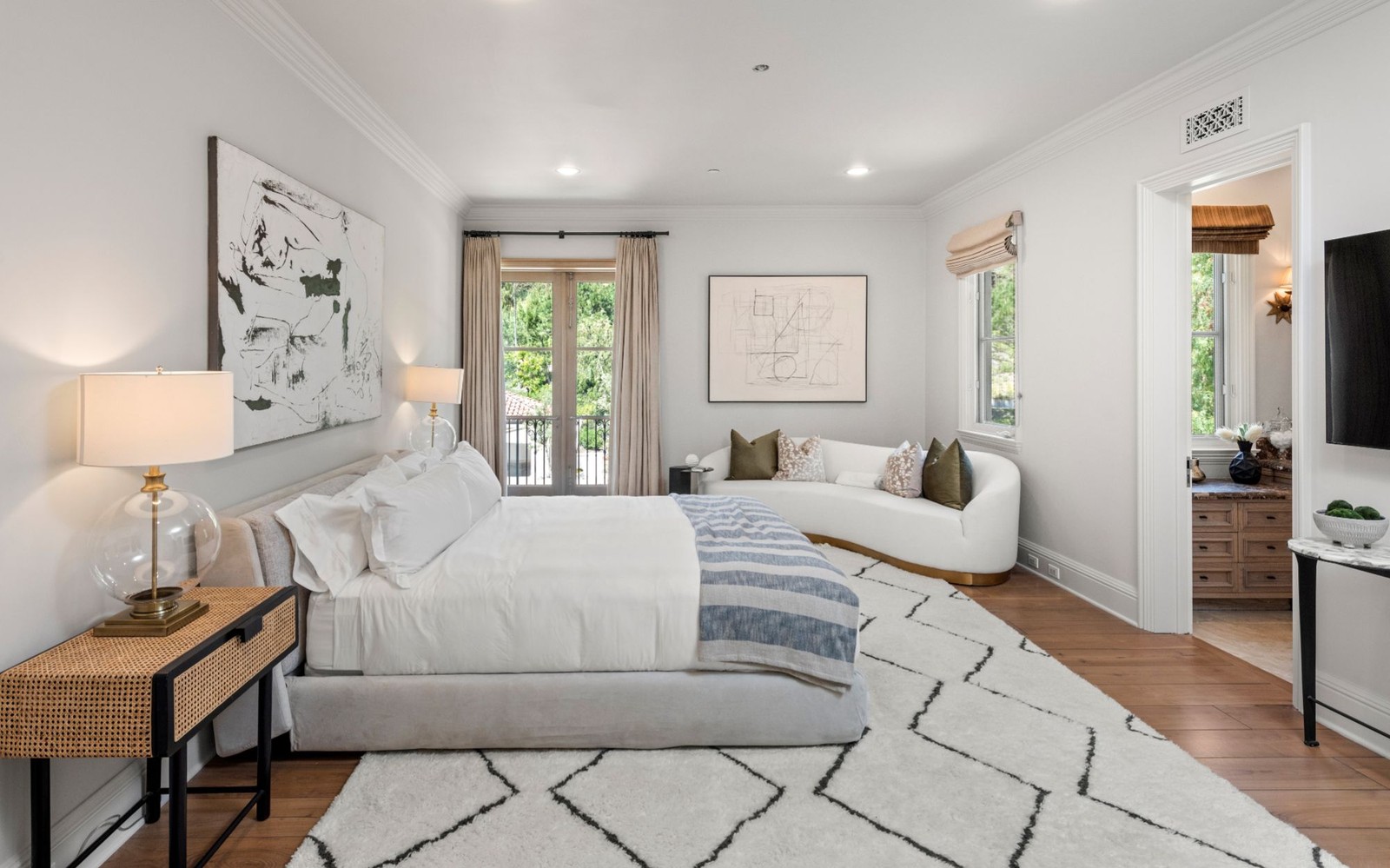 Drake Vende Megamansão Em Beverly Hills, NaCallórnia (EUA) - Foto: Beverly Hills Estates
