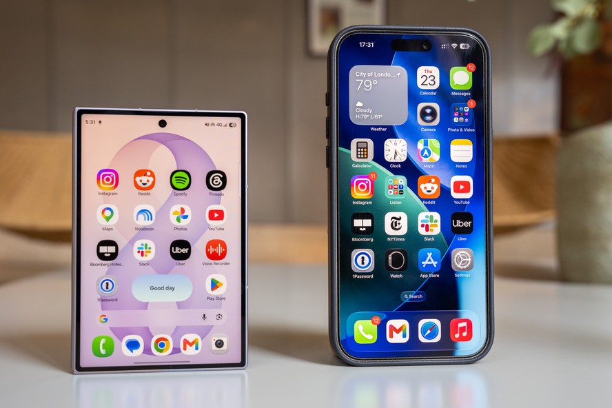 Z Fold 8 Proporção