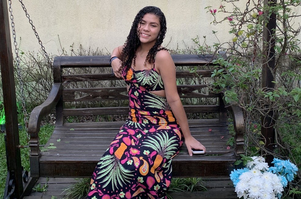 Ana Beatriz Souza, de 14 anos, está apreensiva para o ensino médio por conta do Enem — Foto: Arquivo pessoal