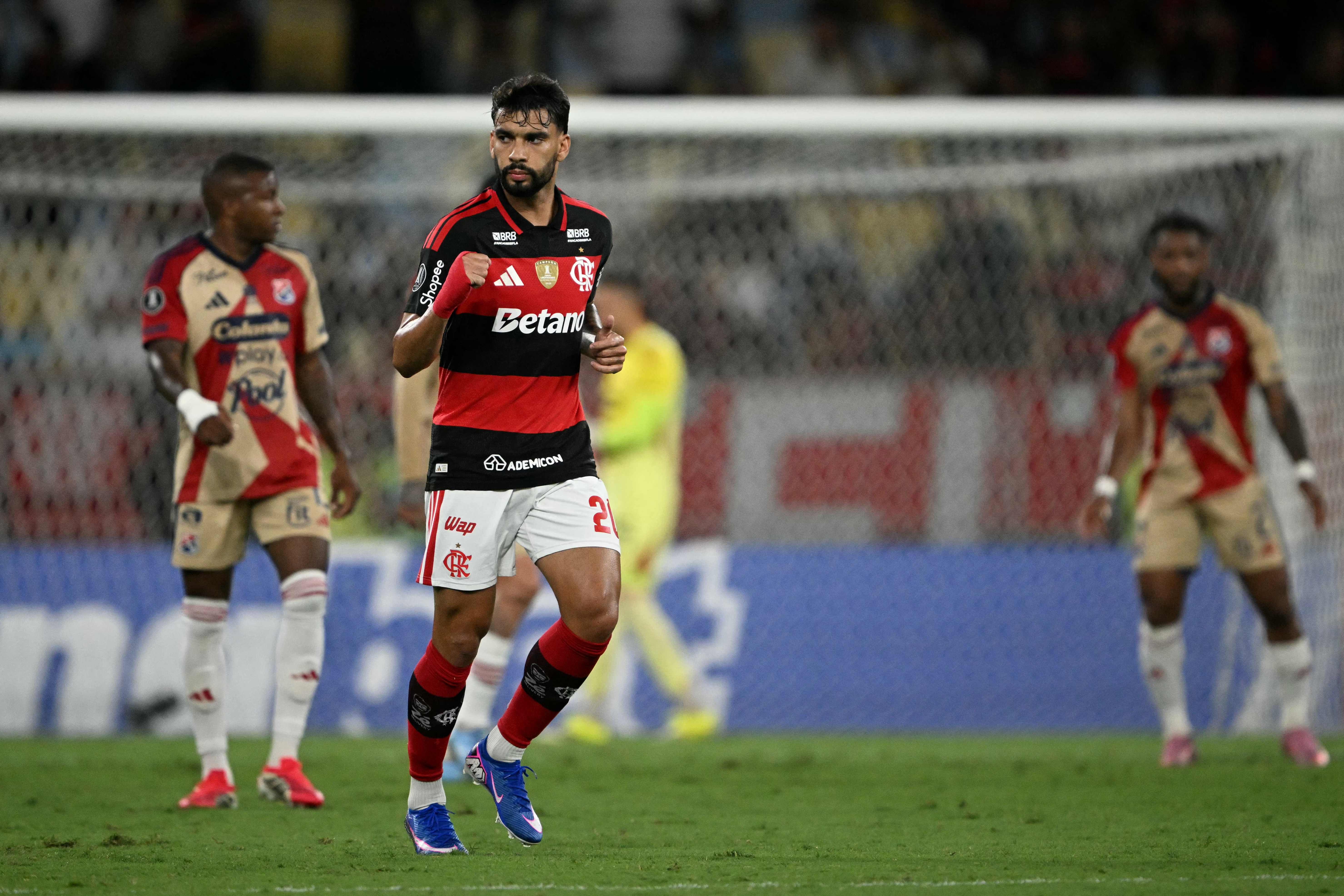 De olho na Copa, Paquetá marca primeiro gol da carreira na Libertadores: 'Algo que desejava'