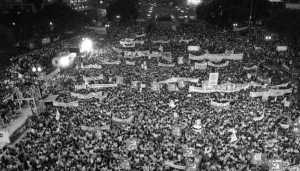 A manifestação histórica por 'Diretas Já' em SP e a frustração com Congresso