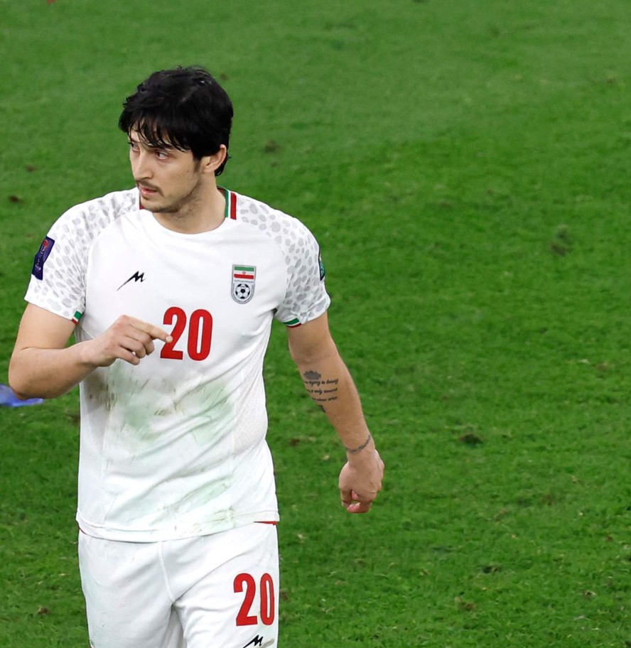 Sardar Azmoun, artilheiro histórico do Irã, não disputará a Copa do