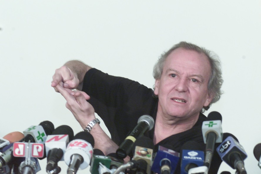 Washington Olivetto em entrevista coletiva em São Paulo: publicitário morreu hoje aos 73 anos