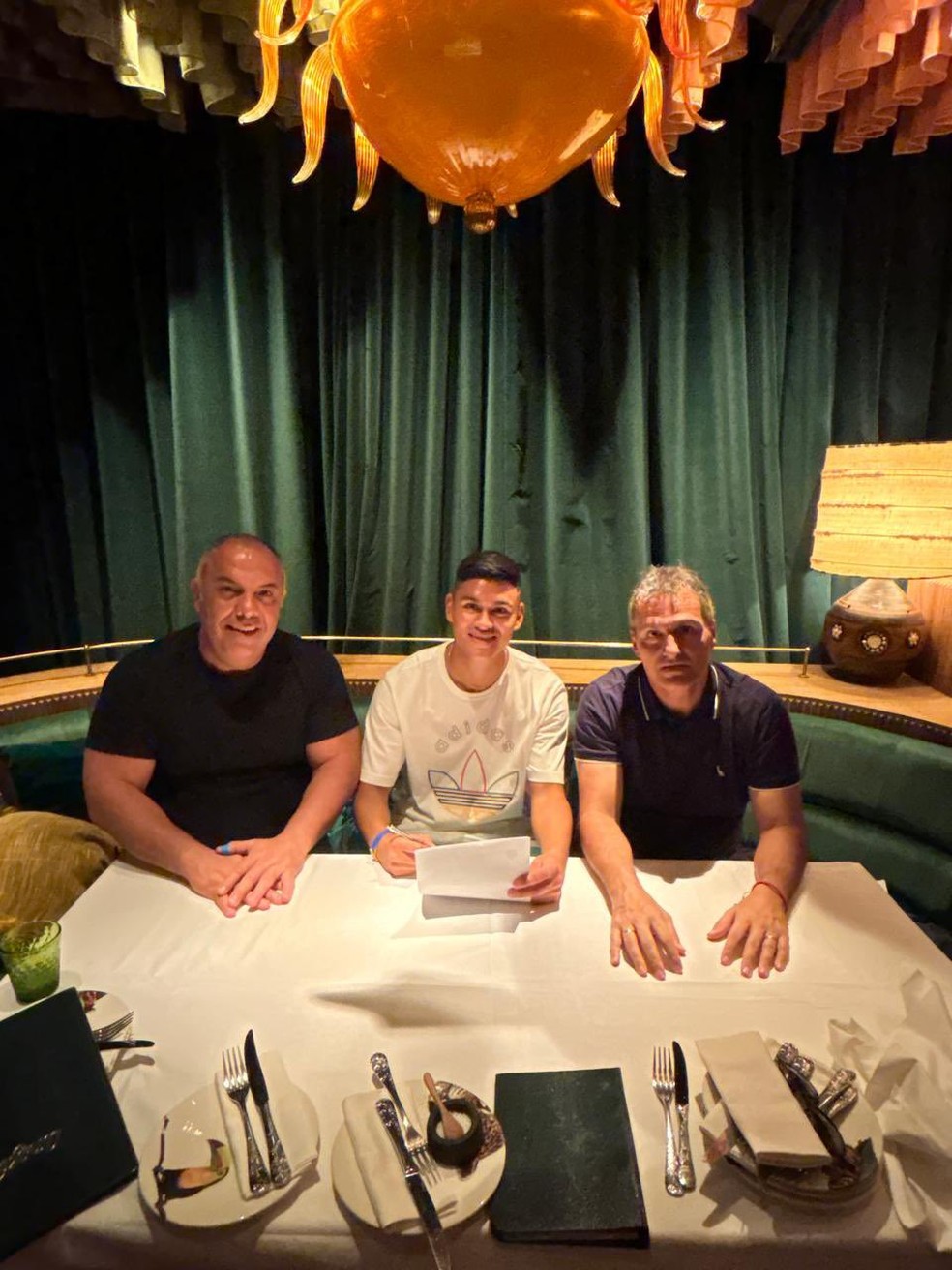 Alcaraz foi anunciado pelo Flamengo — Foto: Divulgação/Flamengo