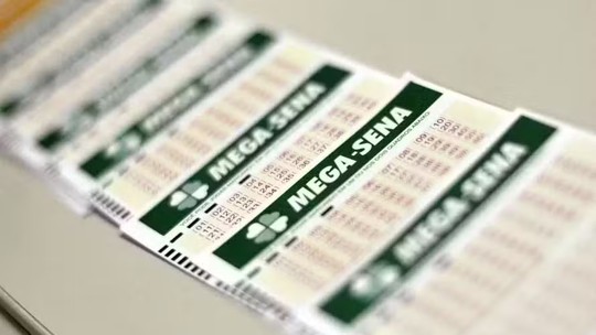 Mega-Sena sorteia prêmio de R$ 12 milhões neste domingo; confira números sorteados Mega-Sena sorteia prêmio de R$ 12 milhões neste domingo; confira números sorteados