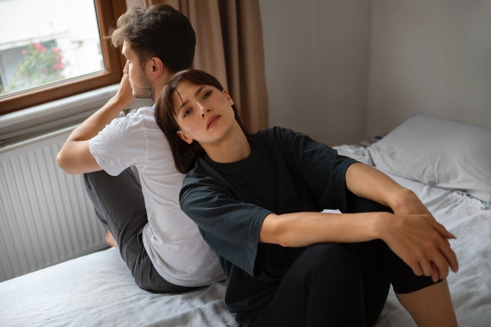 Parceira ou terapeuta? Estudo mostra por que tantas mulheres viram porto seguro emocional dos homens