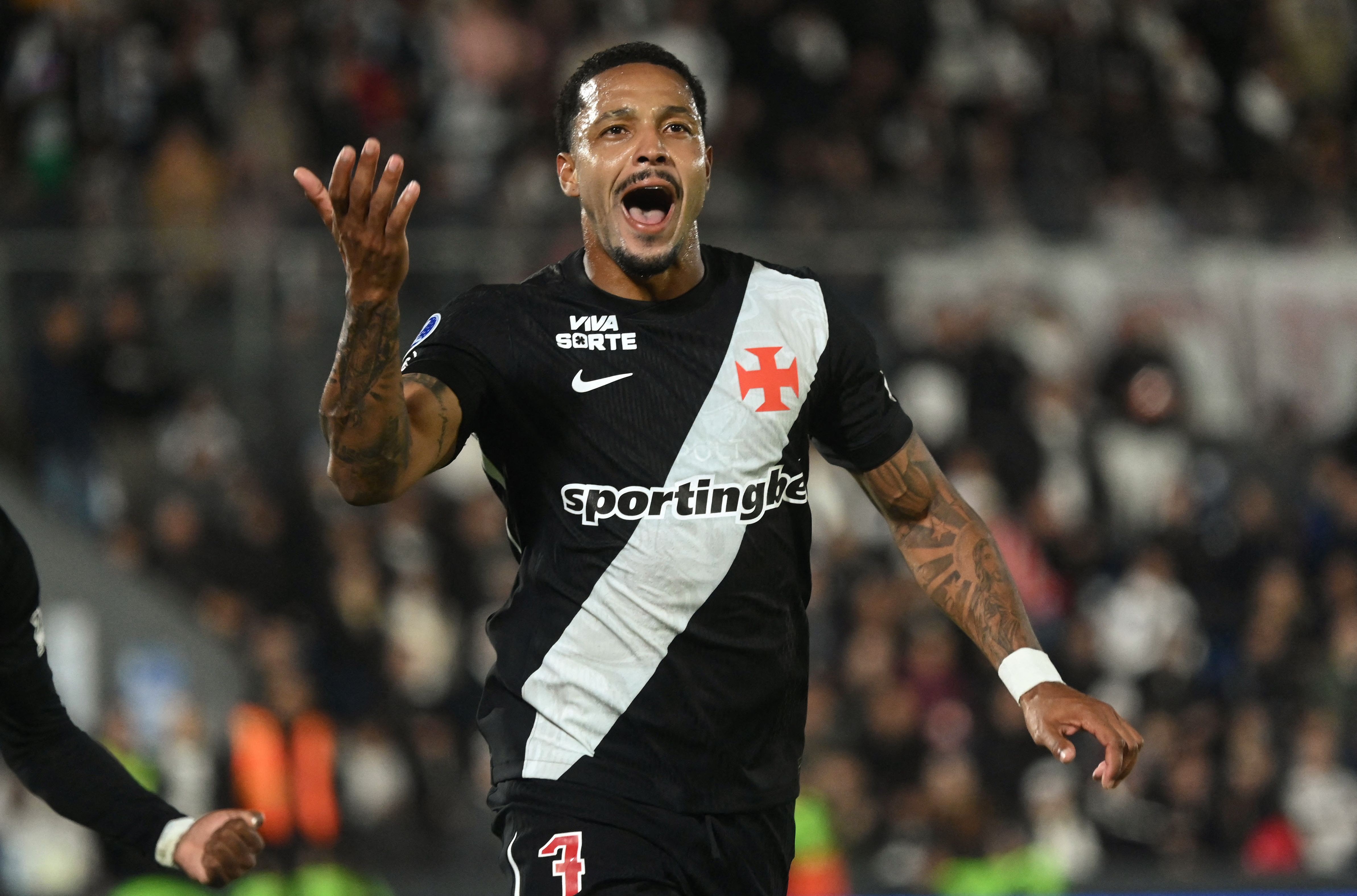 Jogador do Vasco e ex-Santos investigados com grupo criminoso se autodenominavam 