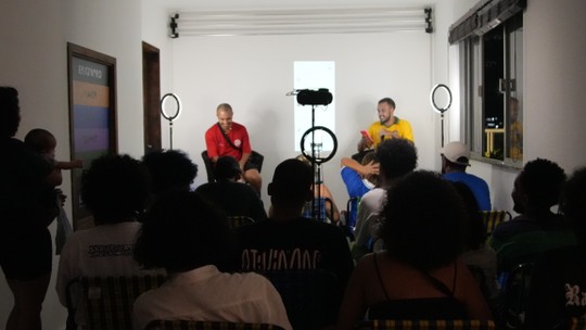 Cursos gratuitos na área de produção criativa capacitam jovens em Madureira
