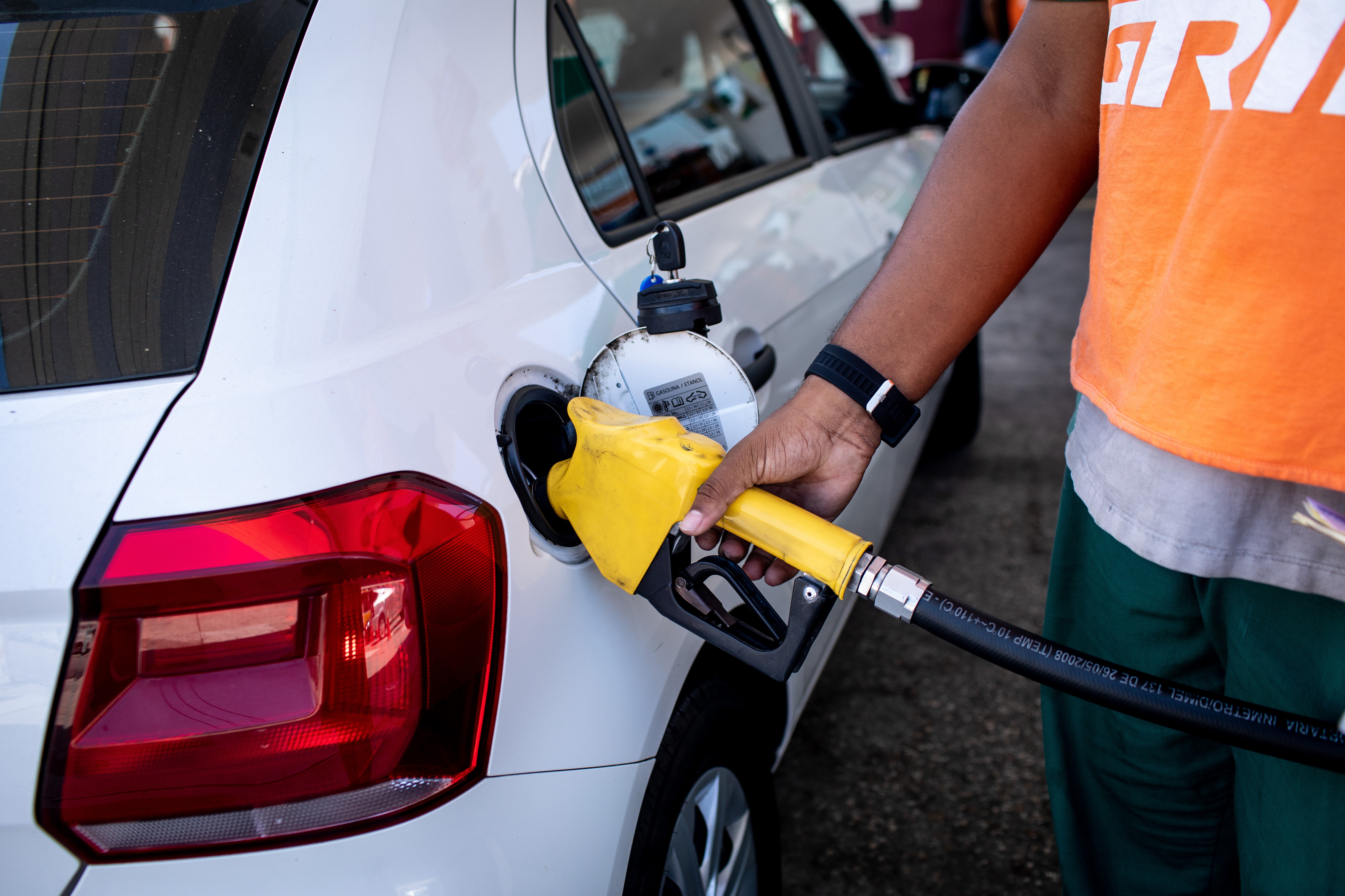 Petrobras aumenta a gasolina: como o subsídio do governo vai amenizar impacto na bomba e na inflação