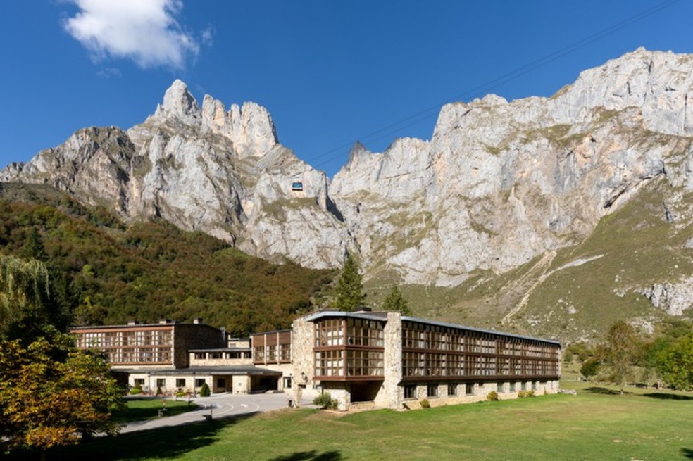 O hotel Parador do vilarejo de Fuente Dé — Foto: Divulgação