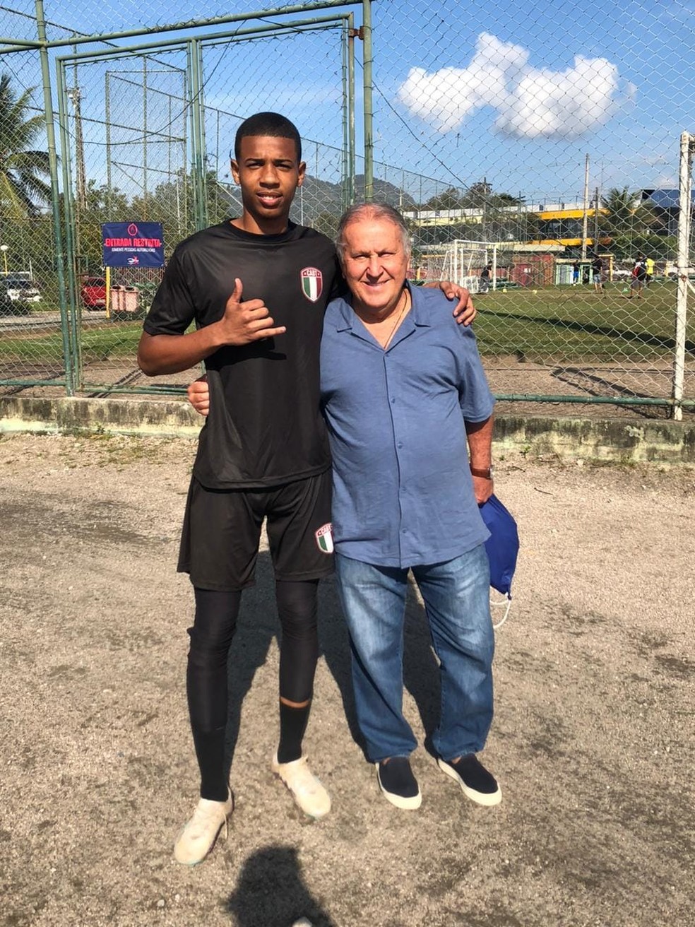  Kauan Galdino teve morte cerebral após pisar no pé de um traficante e ser baleado na cabeça; ele já treinou na escolinha de futebol de  Zico  — Foto: Arquivo pessoal