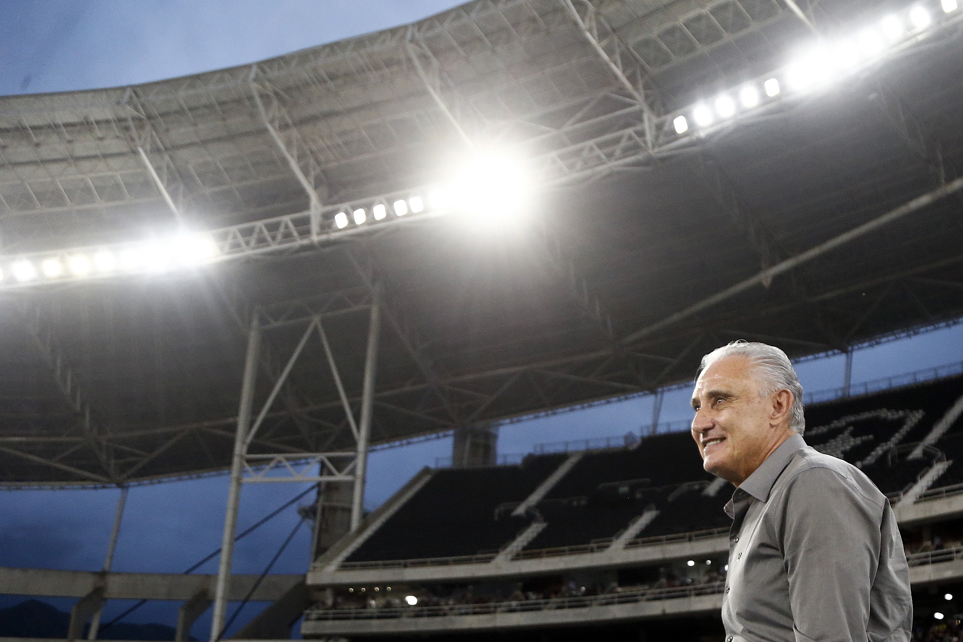 Bastidores: Dirigentes e atletas do elenco do Botafogo elogiam primeiro mês de trabalho de Tite