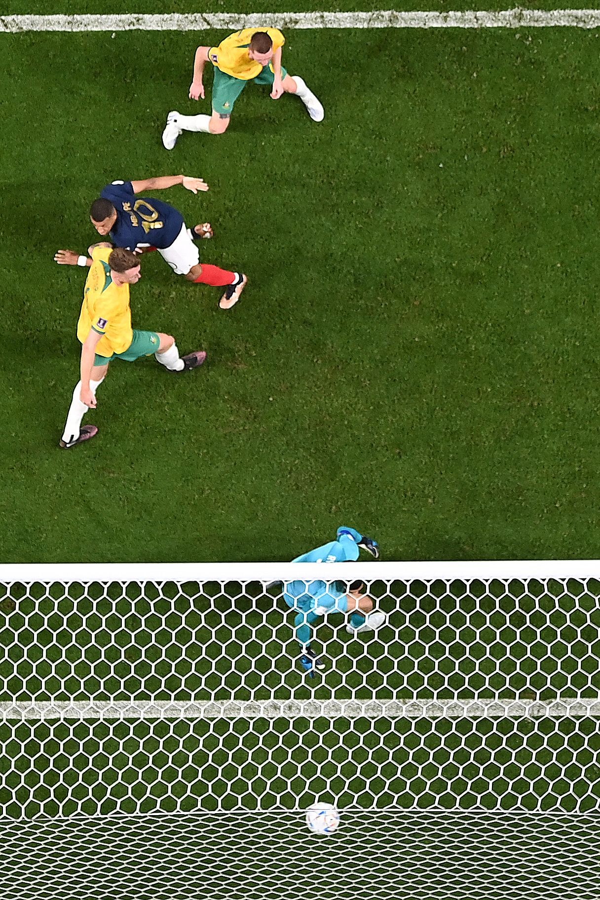 Mbappé marca o terceiro gol da França — Foto: François-Xavier MARIT / AFP