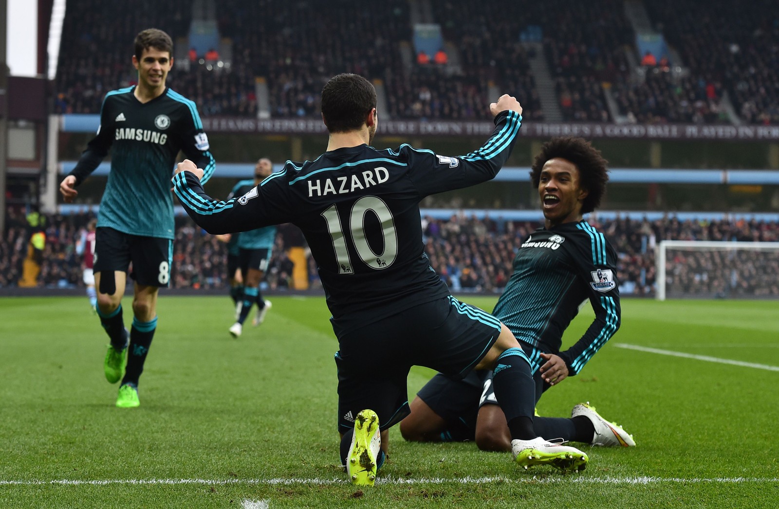 Exquisite Hazard Deixa Conselho A Vinícius Sobre O Festejo Polémico Contra O Benfica Wallpaper for Mobile