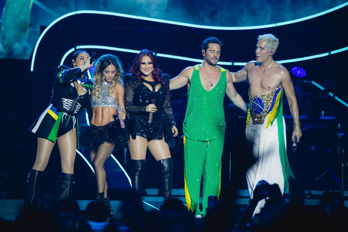 RBD tem primeiro show no Brasil marcado por nostalgia, troca de looks e ...
