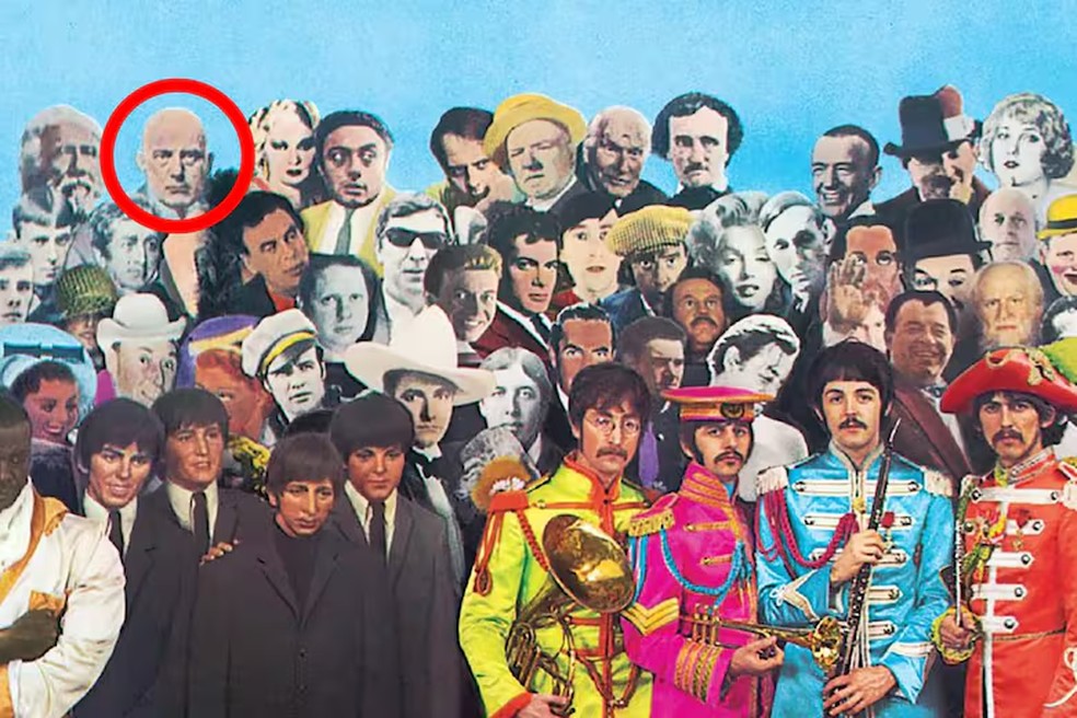 Detalhe da capa do disco dos Beatles em que Crowley aparece — Foto: Reprodução | La Nación