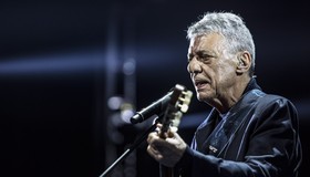 &Aacute;lbum com releituras de Chico Buarque ter&aacute; faixas com MC Livinho, Cabelinho e mais; veja lista