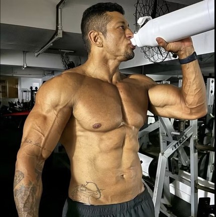 Gilson de Oliveira, personal trainer apontado como pivô da separação de Gracyanne Barbosa e Belo — Foto: Reprodução