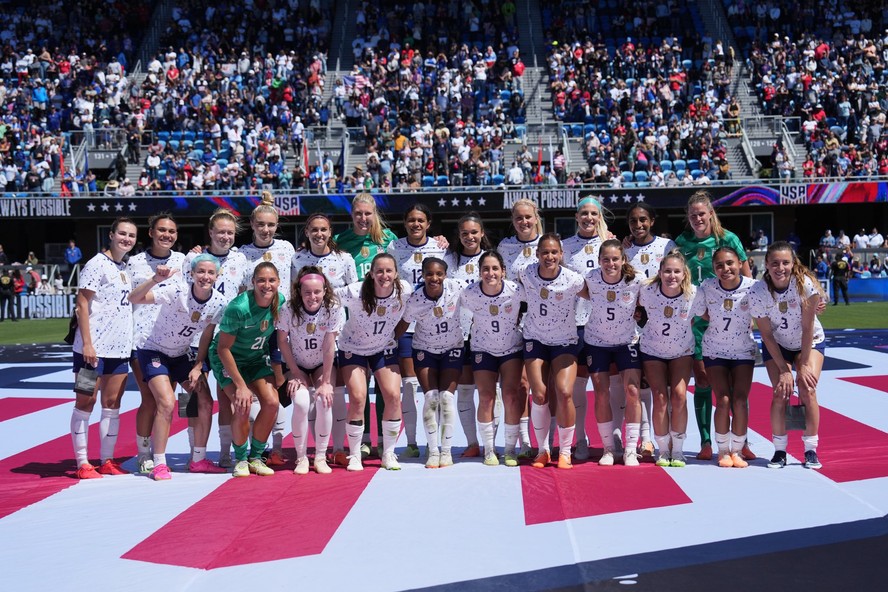 Nova dinastia do time de futebol feminino dos EUA sonha com o