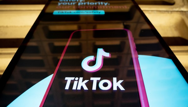 O que uma proibição do TikTok nos EUA significa para o app e para as relações com a China?
