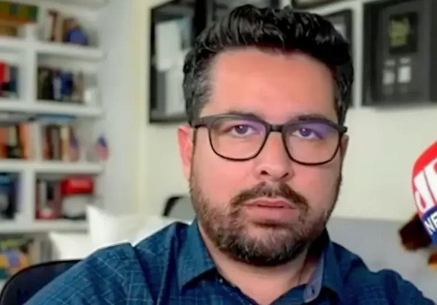 Associação repudia ataques de Paulo Figueiredo a jornalistas: 'Grave incitação ao ódio e à intimidação'