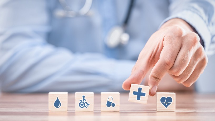 Brasileiros assumem papel mais ativo nas decisões sobre saúde e transformam a relação com os serviços de atendimento